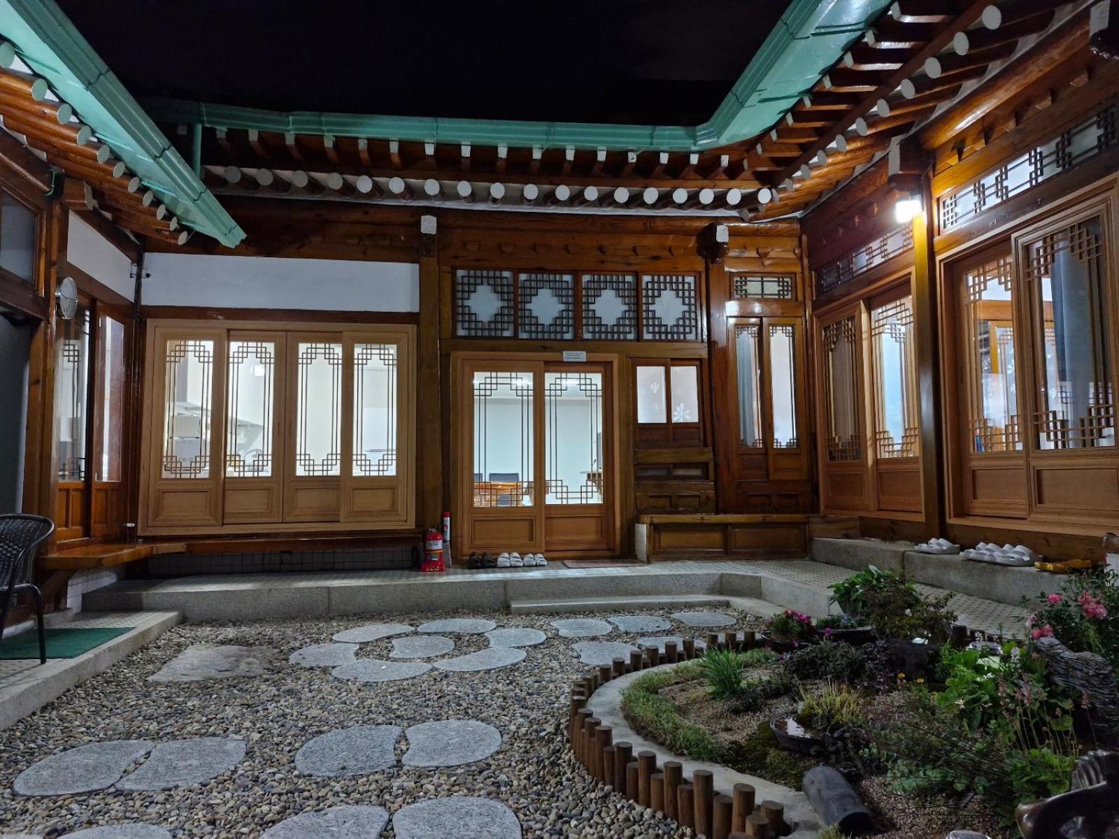 Leedo Hanok Gasthof Seoul