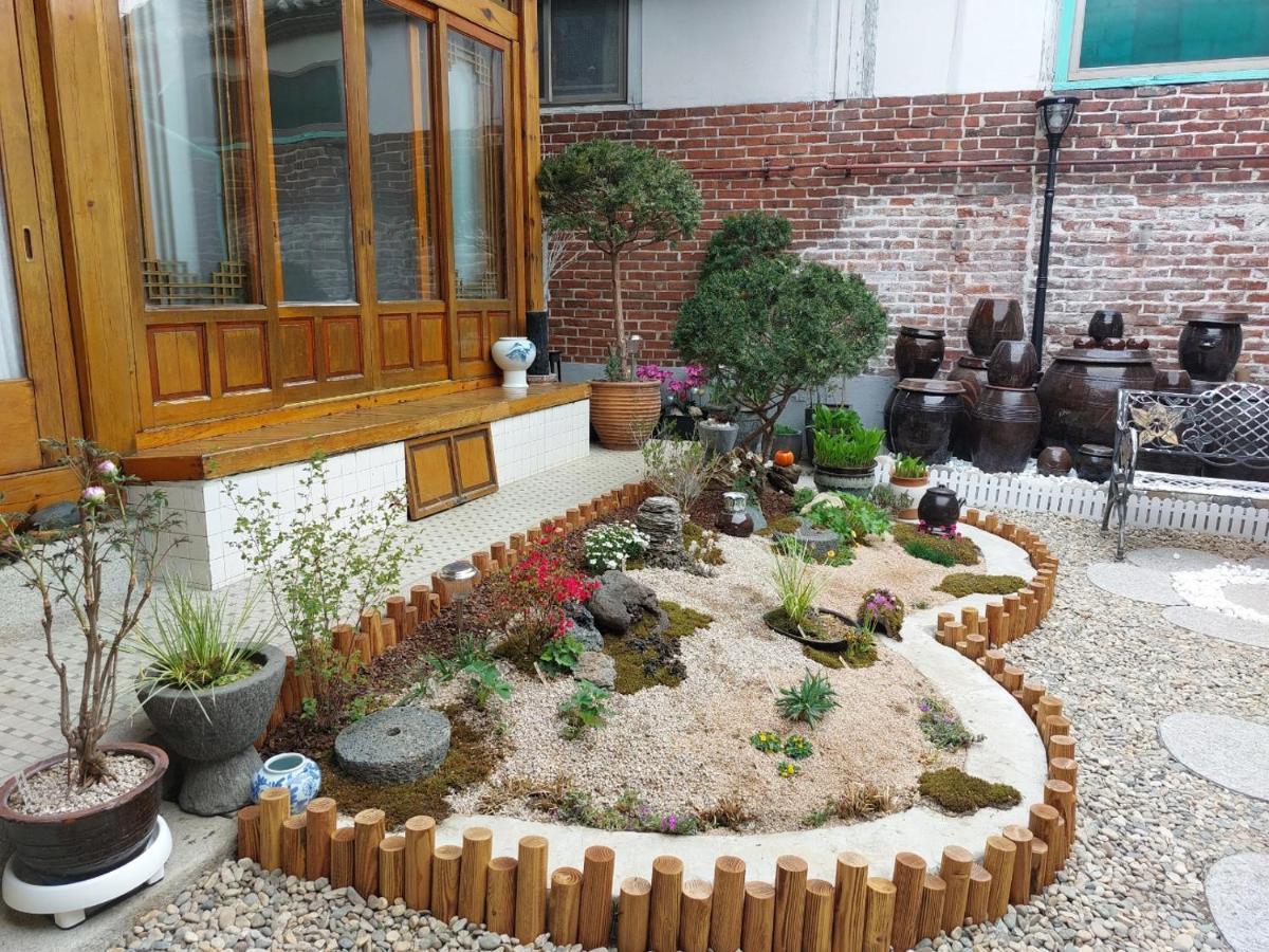 Leedo Hanok Guest house *